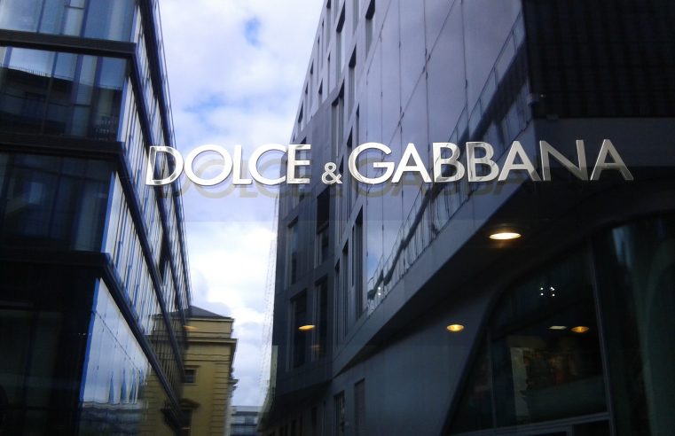 Fashion designers Dolce&Gabbana call to celebrate life
