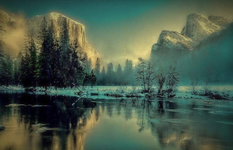 Two brothers walked 853 m long Highline