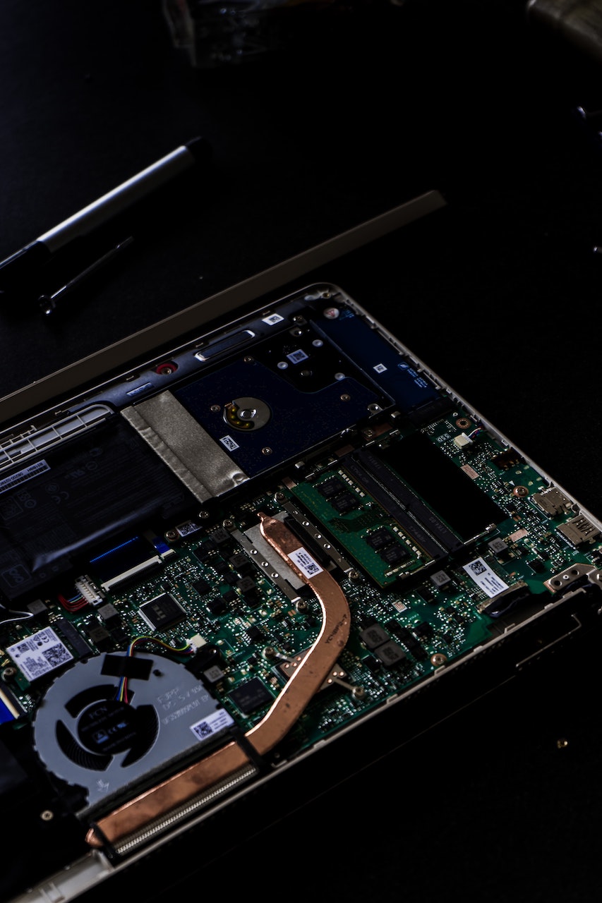 The Right-to-repair movement receives unexpected support from apple co-founder